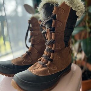 Women's North Face Brown and Black Winter Boots